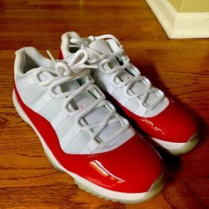 Jordan 11 Cherry Lows size 11